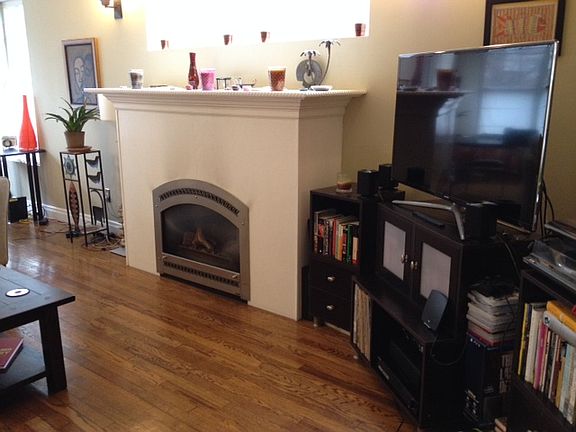 4th image of 5375 Pershing Ave APT 1W
