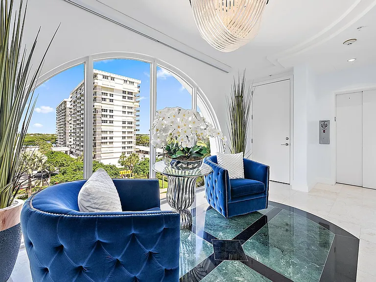 2070 N Ocean Blvd #Penthouse 4 — Photo 36