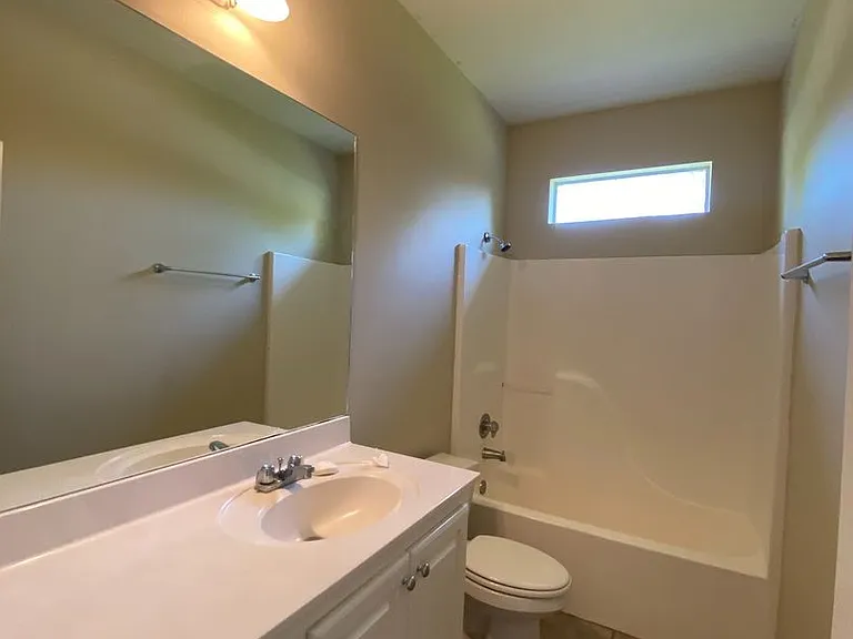413 Lake Worth Dr — Photo 9