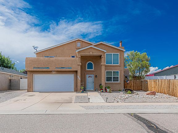 2nd image of 1315 Mesa Wood Pl NW