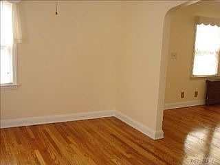4th image of 749 N William St