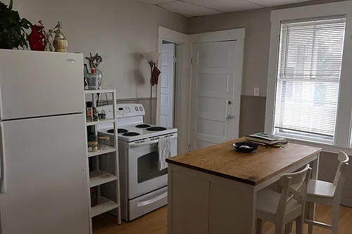 3 Warren St #3 Photo 1