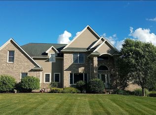 307 Marion Meadows Dr, Howell, MI 48843