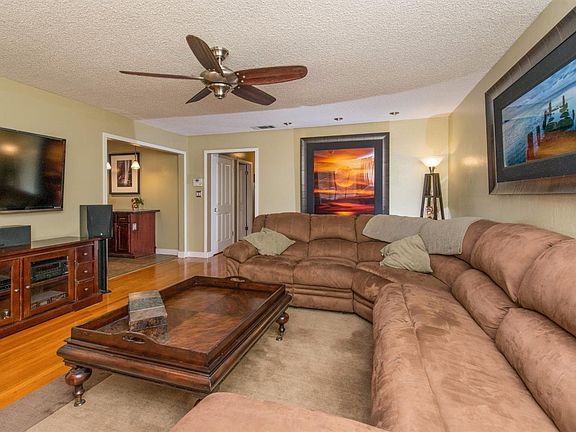 2nd image of 2207 Santa Rosa Drive
