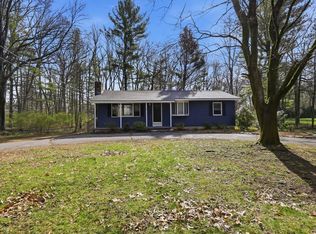31 Family Ln, Westfield, MA 01085