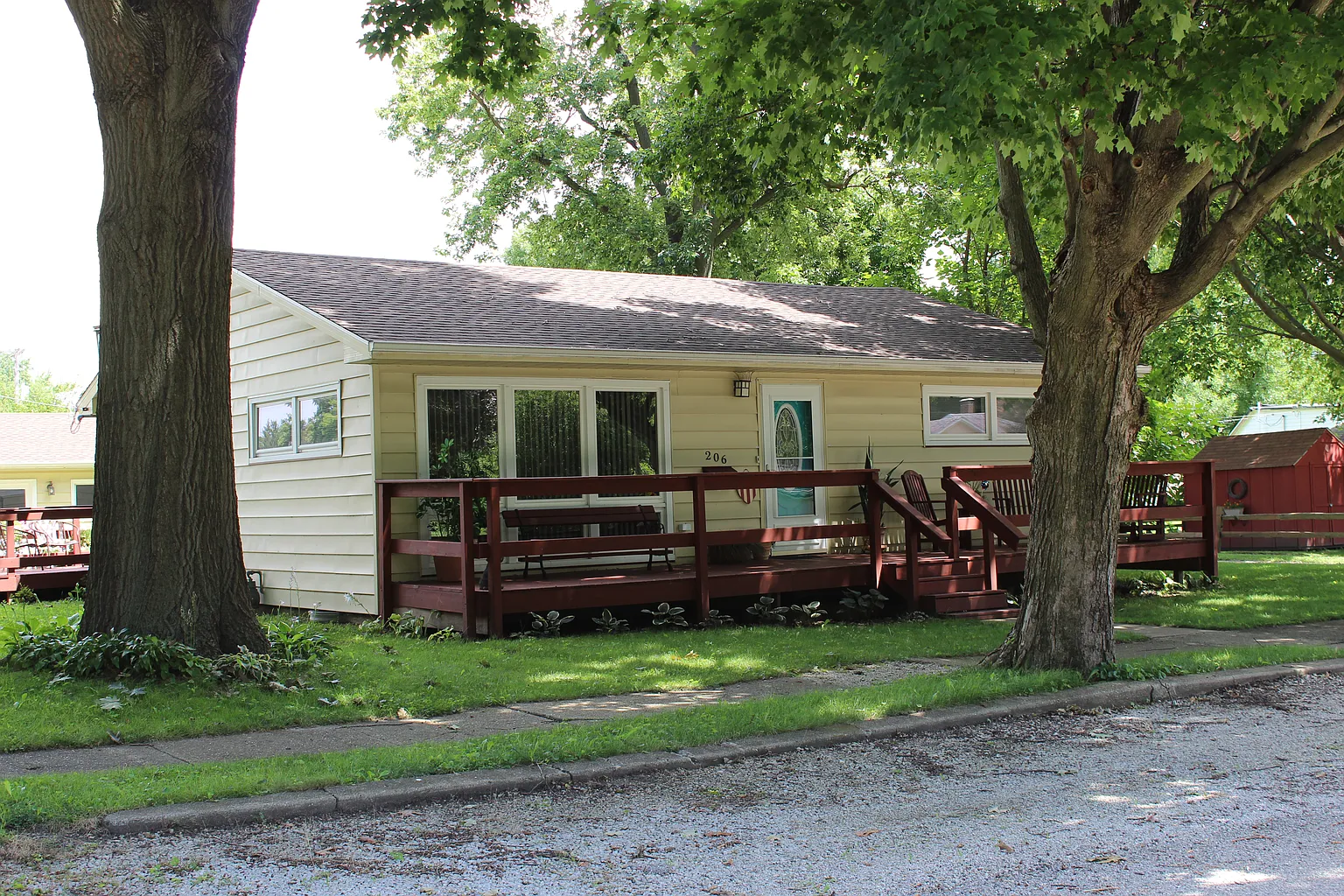 206 W Mary St photo 1