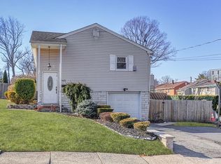 345 Kennedy St, Iselin, NJ 08830