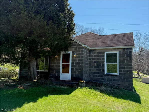 1506 21st St, Vienna, WV 26105