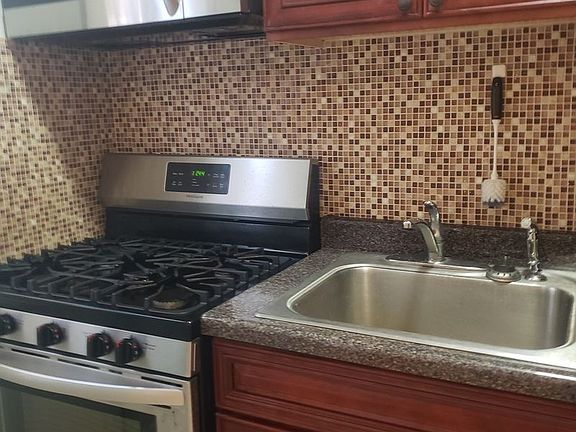 2nd image of 370 Manhattan Ave APT 5K