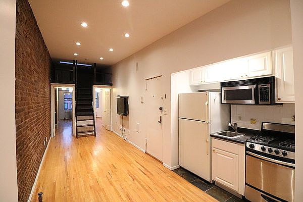 1st image of 442 W 45th St APT 5W