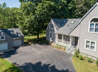 3S720 Glen Dr S, Warrenville, IL 60555