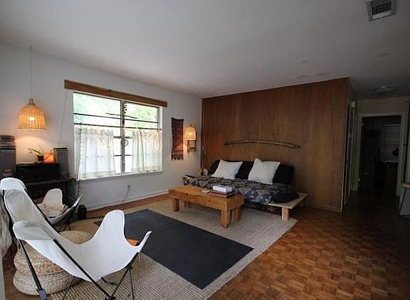 3rd image of 2301 W 12th St #A