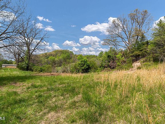 2nd image of Lacy Hollow Rd