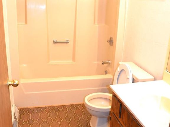 5th image of 632 Meadowood Ln