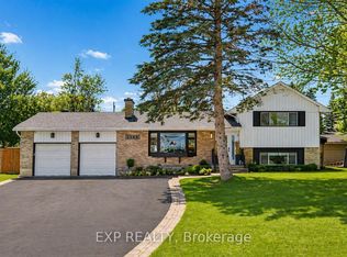 1143 Jean Park Rd, Ottawa, ON K4M1E4