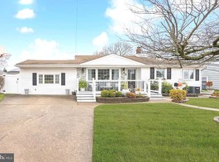 13 Belmont Rd, Bellmawr, NJ 08031