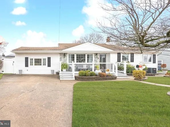 13 Belmont Rd, Bellmawr, NJ 08031