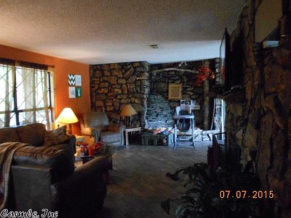 3rd image of 2873 Highway 71 N