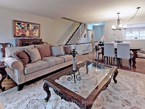 5th image of 61 Confederation Way #58