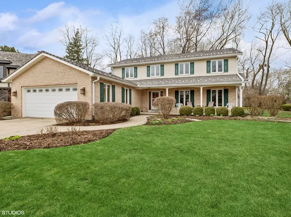 602 Paddock Ln, Libertyville, IL 60048