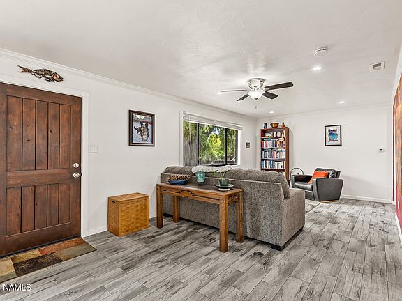 2nd image of 3127 N Patterson Blvd