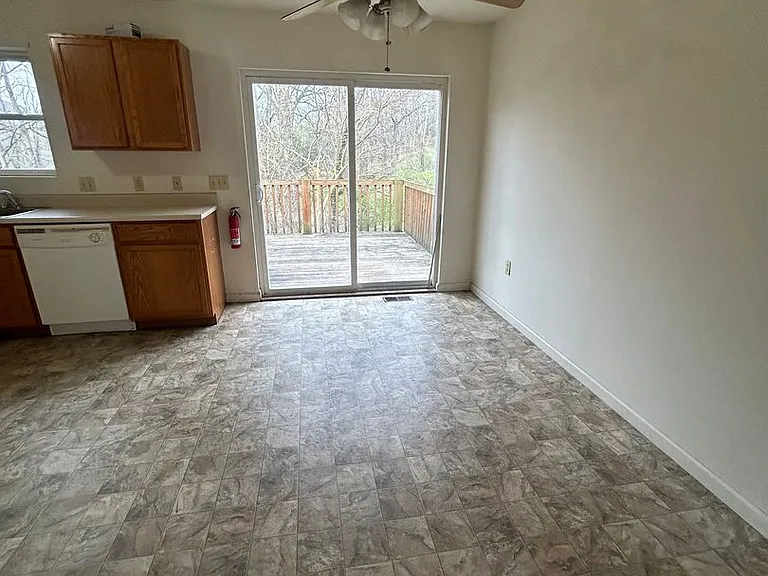 103 Grandview Rd — Photo 8