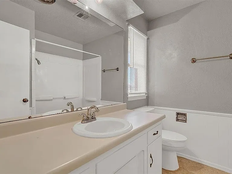 1000 W Silver Meadow Dr — Photo 17