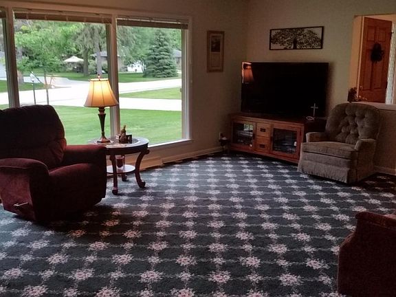 3rd image of 5329 S Menard Dr