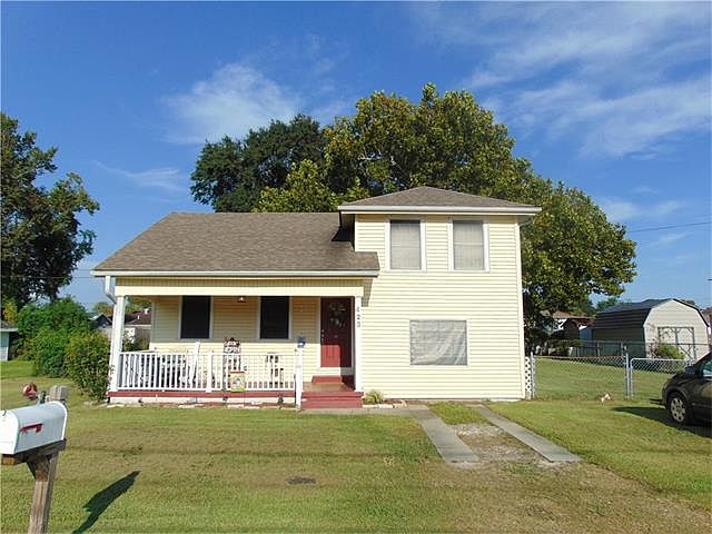1st image of 423 Avenue E