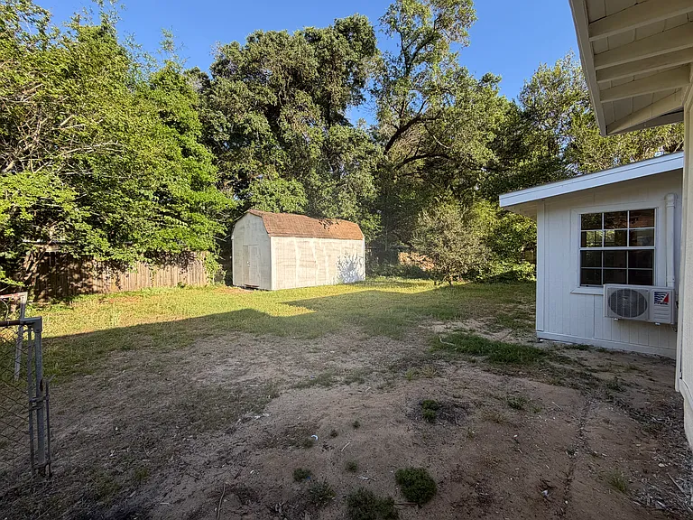 1006 Trenton Dr — Photo 15