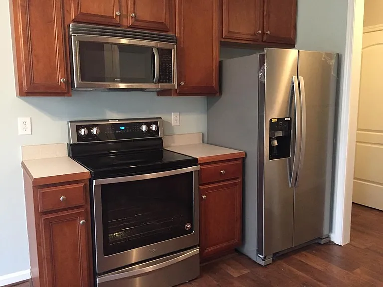 3935 Blairwood St — Photo 10