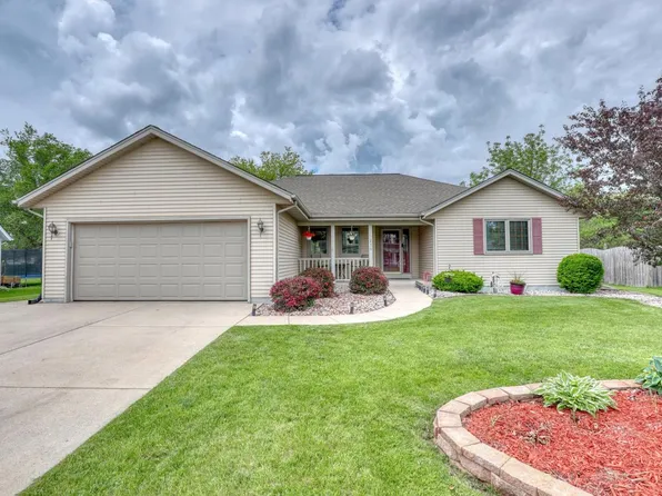 270 Pine STREET, Fredonia, WI 53021