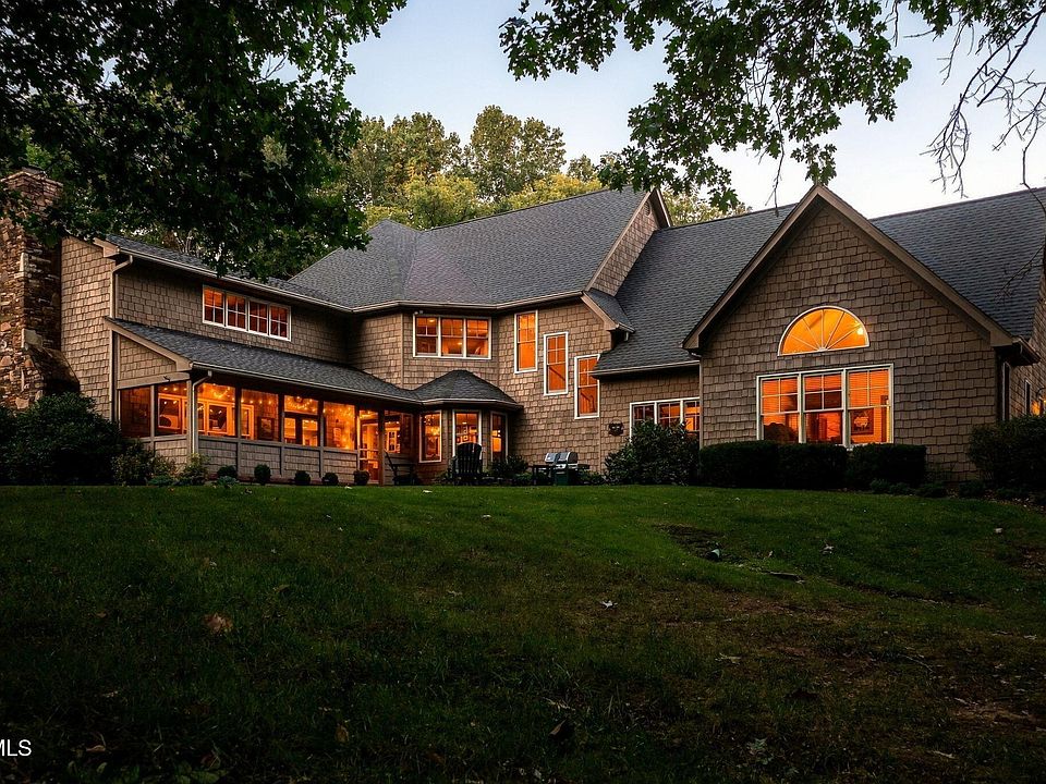 1st image of 200 Trammell Rd
