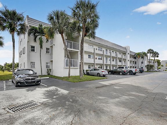 2nd image of 8130 Sunrise Lakes Boulevard #309