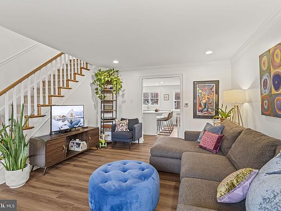 5th image of 3614 Gypsy Ln