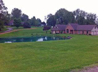 3805 Arc Dr, Zanesville, OH 43701