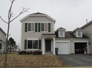 2432 Mayfield Dr, Montgomery, IL 60538