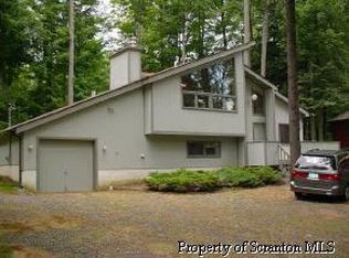 19 Elmwood Ct, Lake Ariel, PA 18436