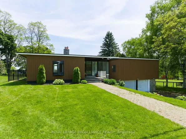 1103 County Road 2 E, Augusta, ON K6V 5T1