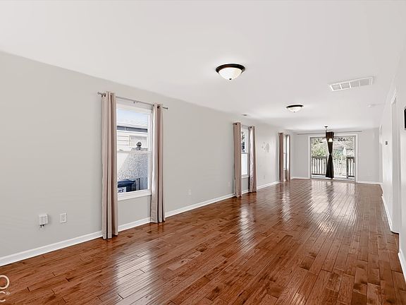 4th image of 4855 Hillside Ave