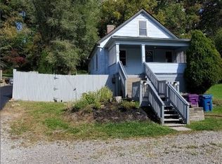 3204 Universal Rd, Pittsburgh, PA 15235