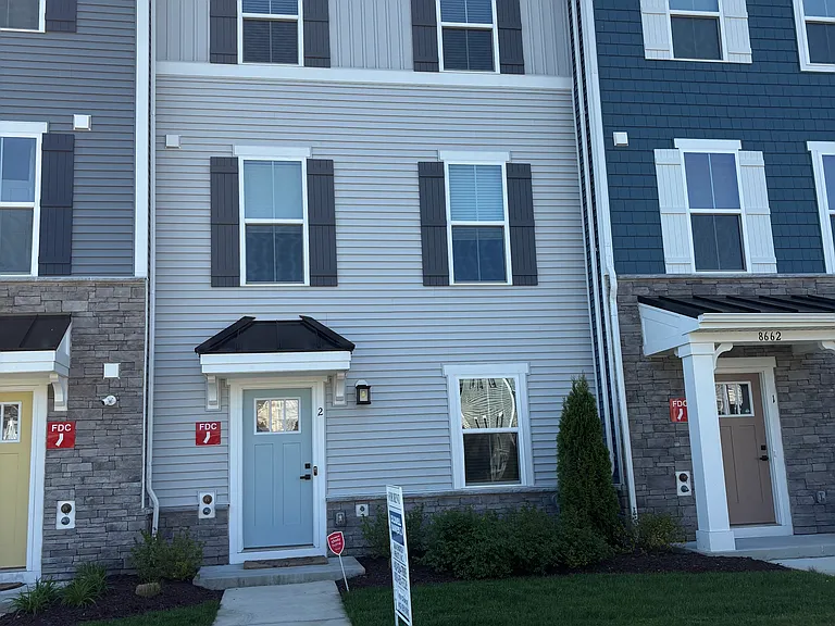 8662 S Park Dr #2 — Photo 1