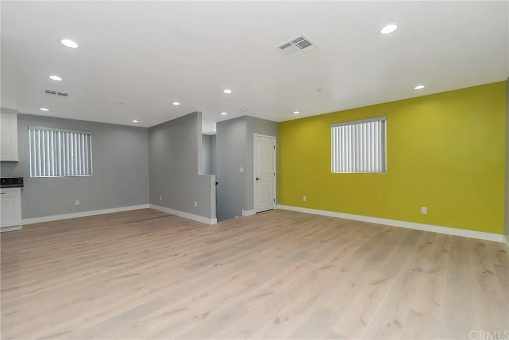 4 bed, $3,800 — Photo 4