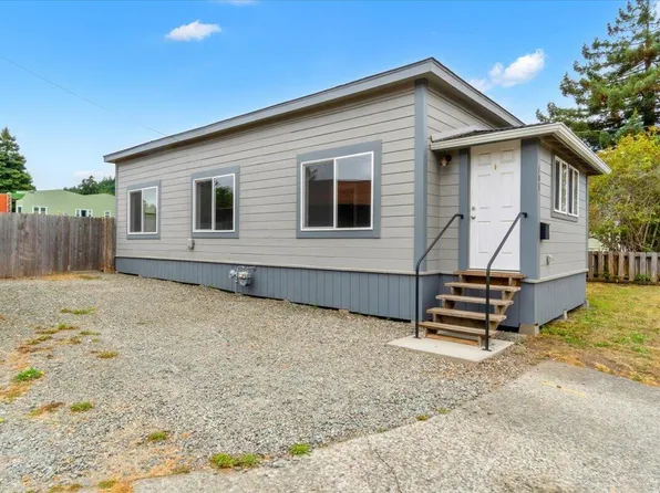 103 1st Ave, Rio Dell, CA 95562