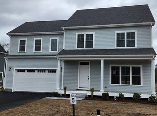 22 Charles Dr, Kingston, MA 02364