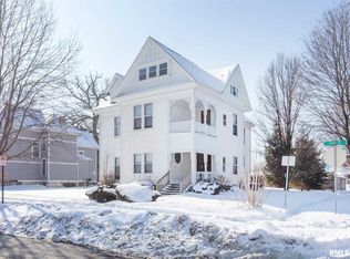 1326 Main St, Davenport, IA 52803
