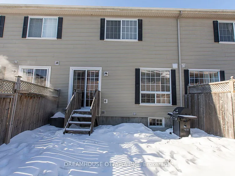 158 Patriot Pl — Photo 39