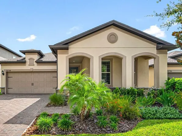 18744 Birchwood Groves Dr, Lutz, FL 33558