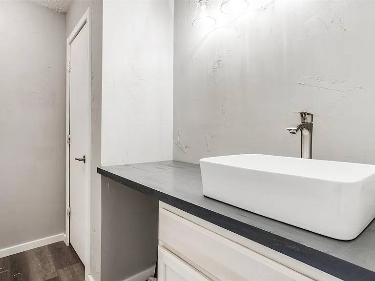 4940 Hollow Ridge Rd — Photo 12