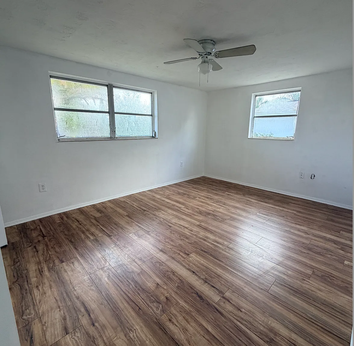 3 bed, 1088 sqft, $1,950 — Photo 1